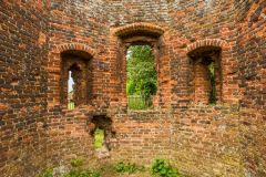 Someries Castle, A semi-circular chamber in the gateway