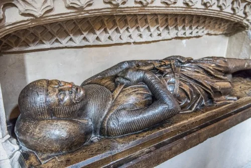 Wooden effigy of a knight, 1280