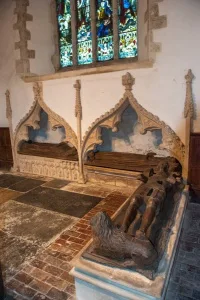 The Sparsholt wooden effigies