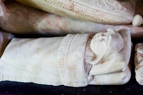 Infant, Sir Henry Lee memorial