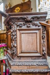 The beautifully carved Grinling Gibbons pulpit
