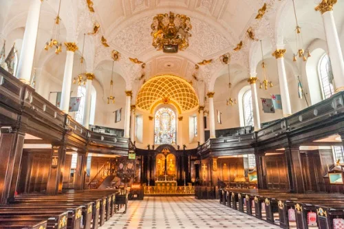 St Clement Danes, London