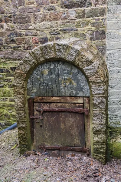 St Gennys holy well