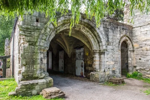 The north end of the entrance passage