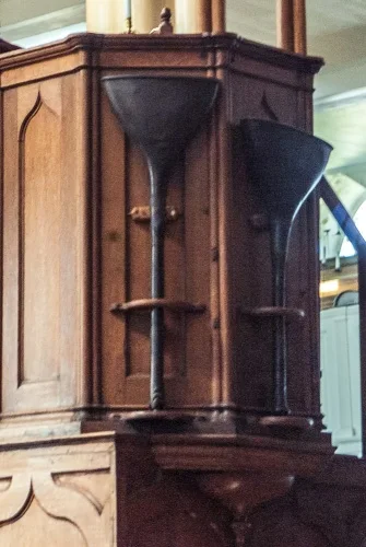 Hearing trumpets on the pulpit