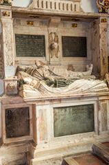 Lord Darcy tomb