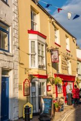 The Royal George on High Street