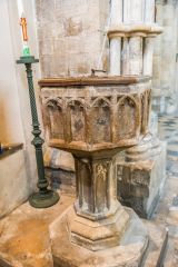 The octagonal medieval font