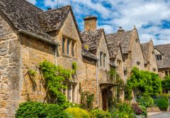 Pretty cottages on Stanway Road