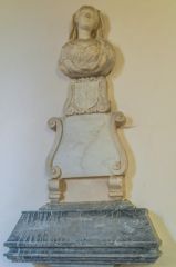 Bust of an unknown woman in the chancel