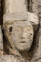 Steeton Hall Gateway, Carved head corbel in the passage