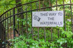 The beginning of the woodland trail off Stockghyll Lane