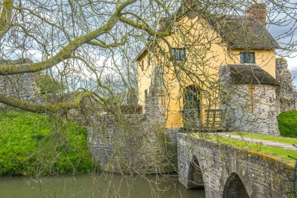 The drawbridge and gatehouse