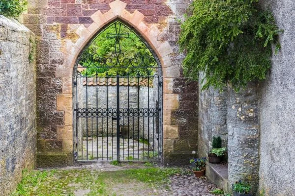 The holy well gateway