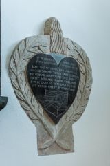 Memorial to Tamosin Lyde (d 1663)