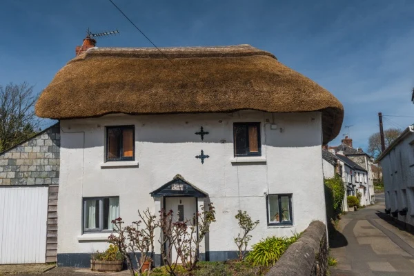 A picturesque thatched cottage on Howell's Road