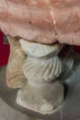 One of the mismatched font legs