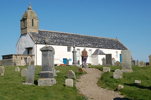 Tarbat Old Parish Church (c) Jim Bain