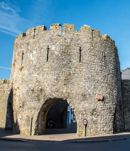 Five Arches and the medieval town walls