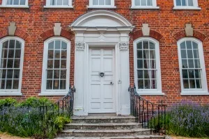 Georgian building on Town Street