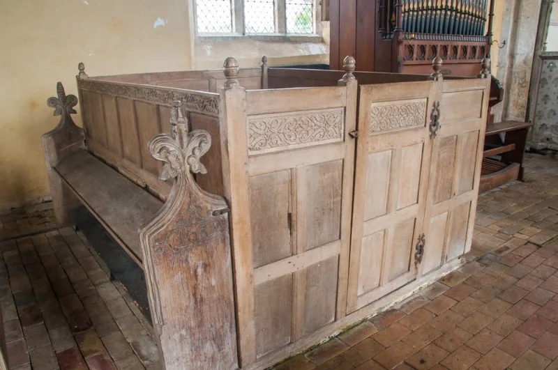 The Futter family box pew, c. 1630