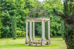 The Monument to Sir Lionel Ropner