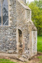 The south-east flying buttress