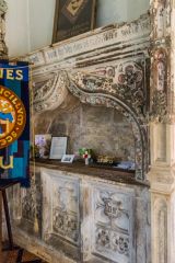 Walter Smythe memorial, circa 1553