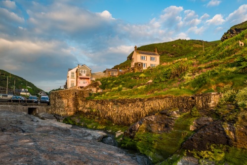 Trebarwith Strand cottages