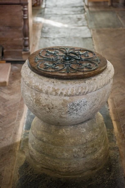 The 12th century font