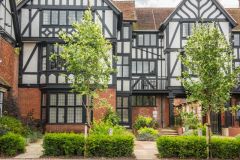 Mock Tudor buildings, Mansion Drive
