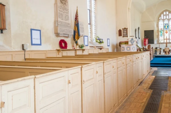 Georgian box pews in the nave