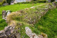 Foundation wall of the nave