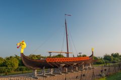 Viking Boat '<i>Hugin</i>' at Cliffs End
