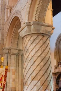Romanesque nave pillar