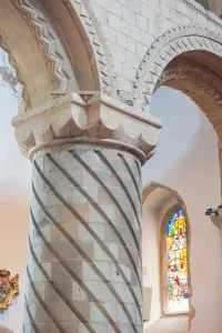 Norman nave pillar