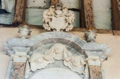 John Riches memorial, 1718