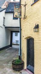A picturesque alley and cottage