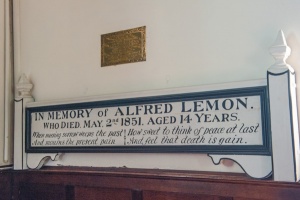 Lemon headboard memorial