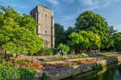 The Guildhall and riverside garden beds