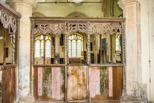 The 14th century parclose screen