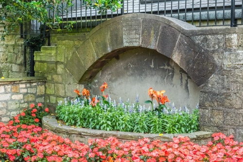 The Huguenot Archway