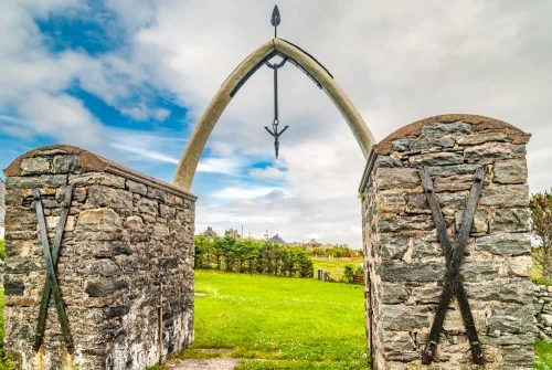 Looking through The Whalebone Arch