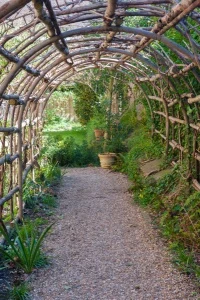 The tunnel arbour