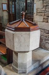 The very simply carved font