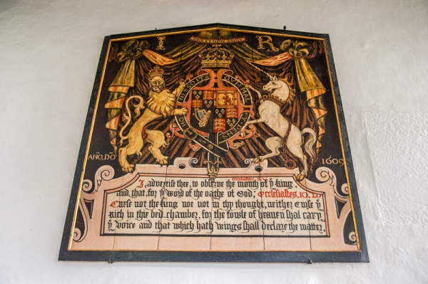 The rare James I royal coat of arms, 1609