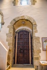 The exceptionally high Saxon arch