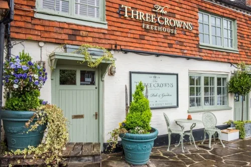 The 17th-century Three Crowns pub