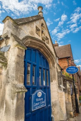 Woburn School, founded in 1582