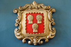 Kempe arms in the chancel